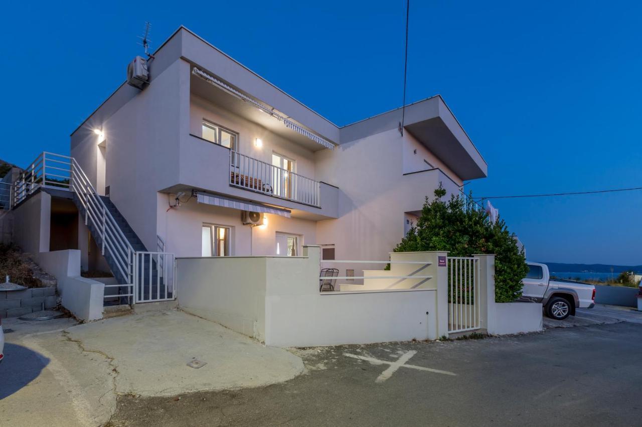 House With Private Pool Magdalena Apartment Podstrana Ngoại thất bức ảnh