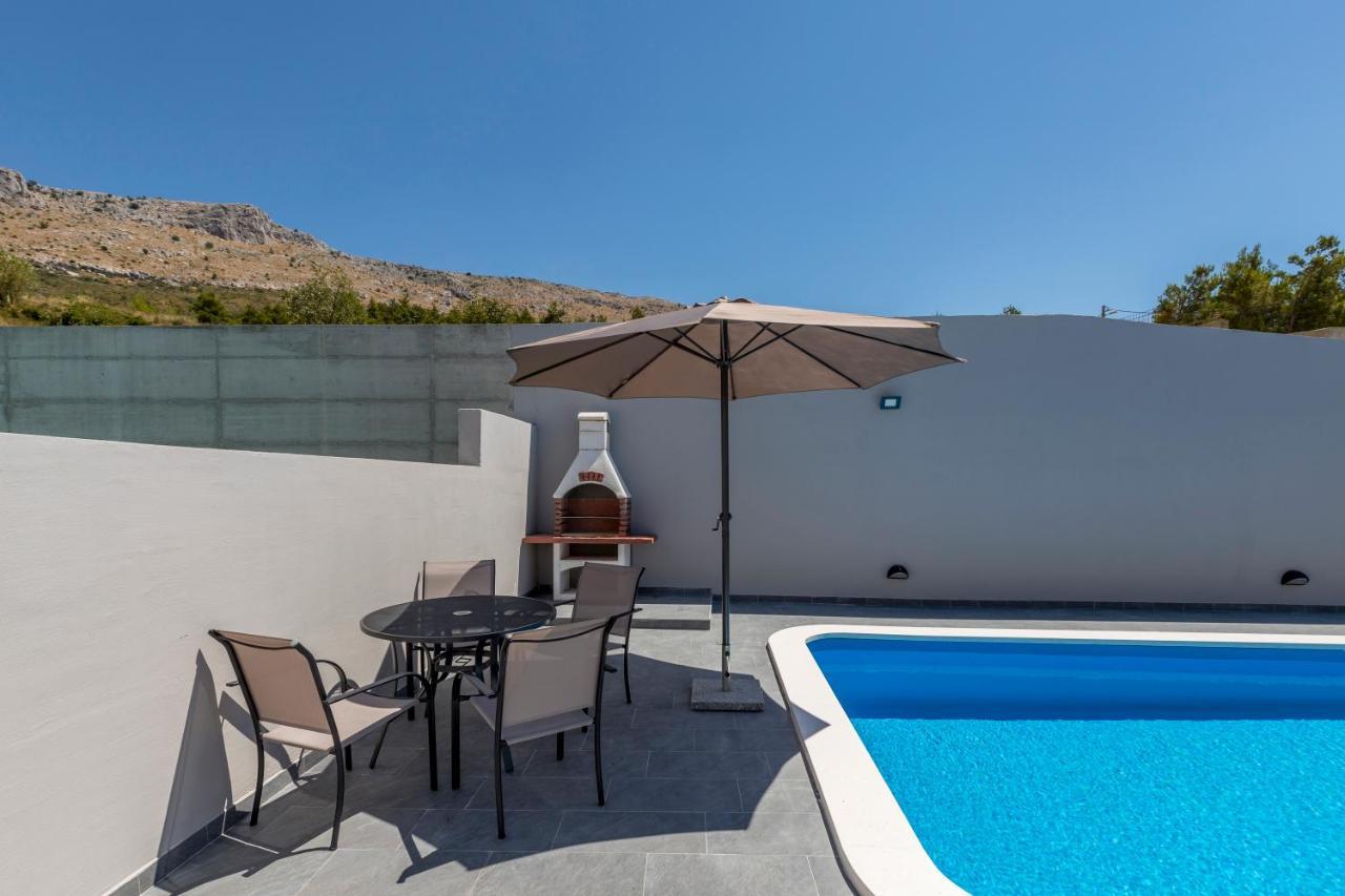 House With Private Pool Magdalena Apartment Podstrana Ngoại thất bức ảnh