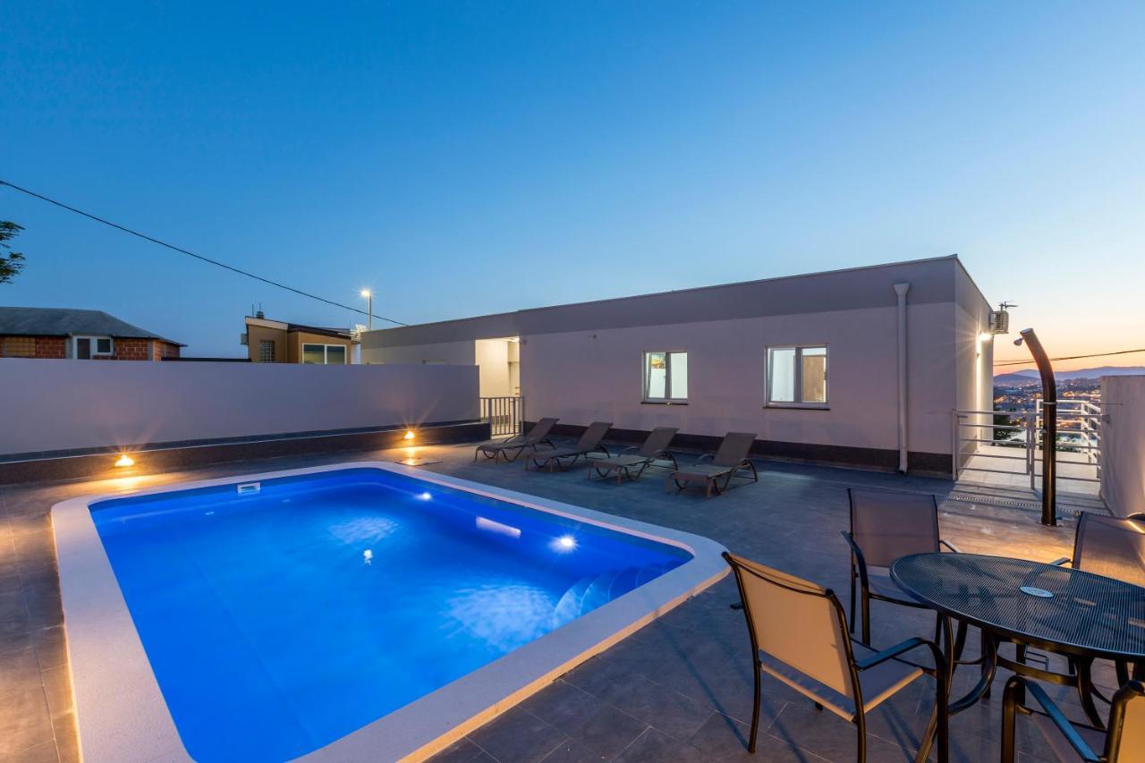 House With Private Pool Magdalena Apartment Podstrana Ngoại thất bức ảnh