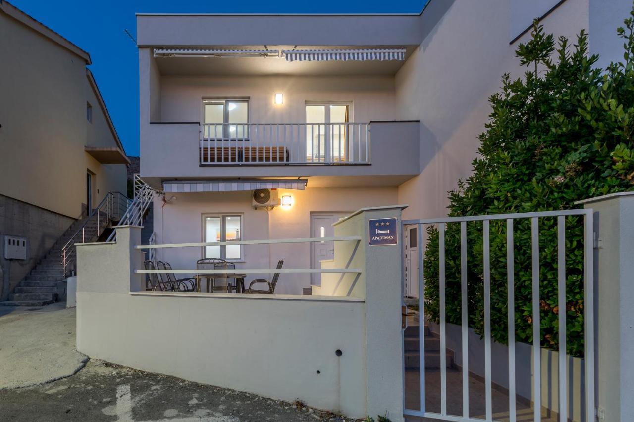 House With Private Pool Magdalena Apartment Podstrana Ngoại thất bức ảnh