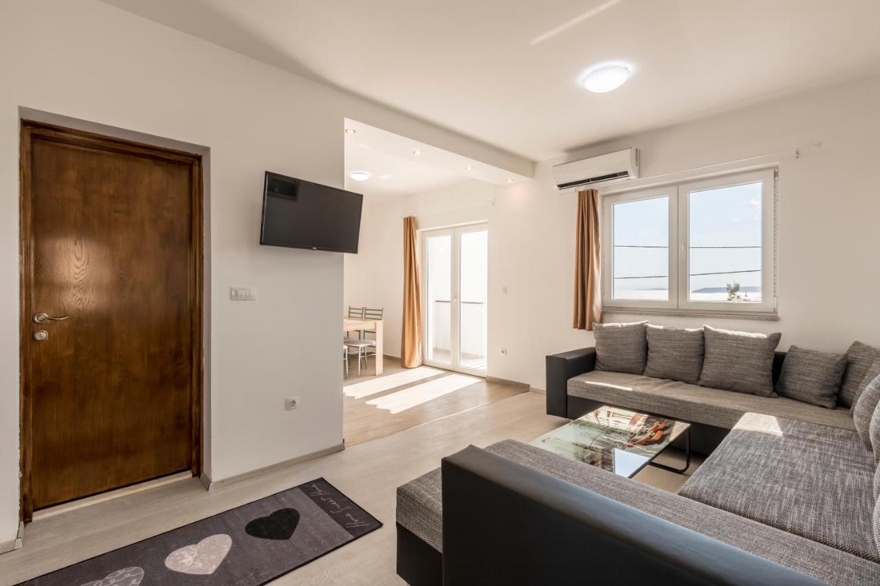 House With Private Pool Magdalena Apartment Podstrana Ngoại thất bức ảnh