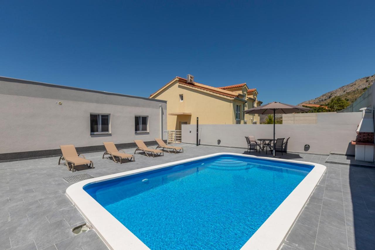 House With Private Pool Magdalena Apartment Podstrana Ngoại thất bức ảnh