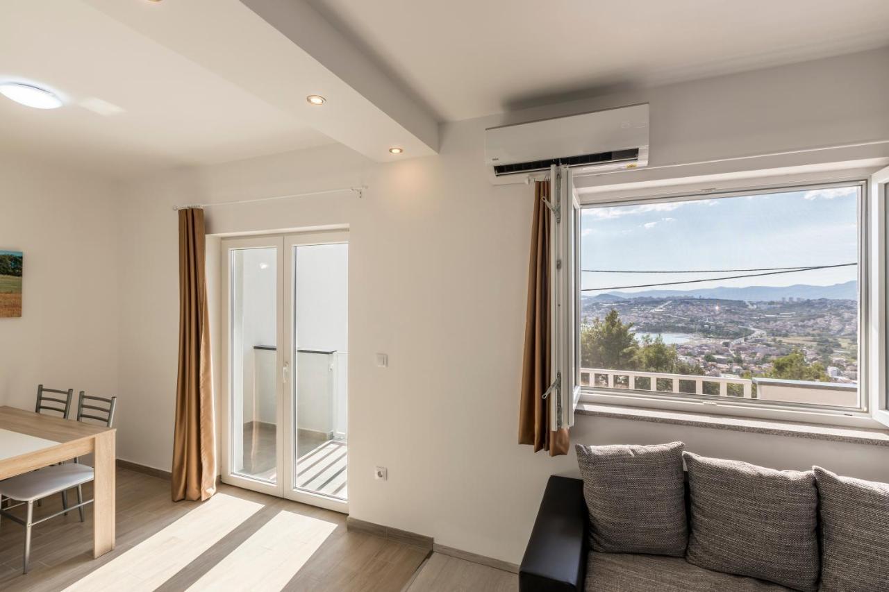 House With Private Pool Magdalena Apartment Podstrana Ngoại thất bức ảnh