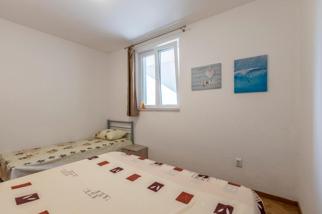 House With Private Pool Magdalena Apartment Podstrana Ngoại thất bức ảnh