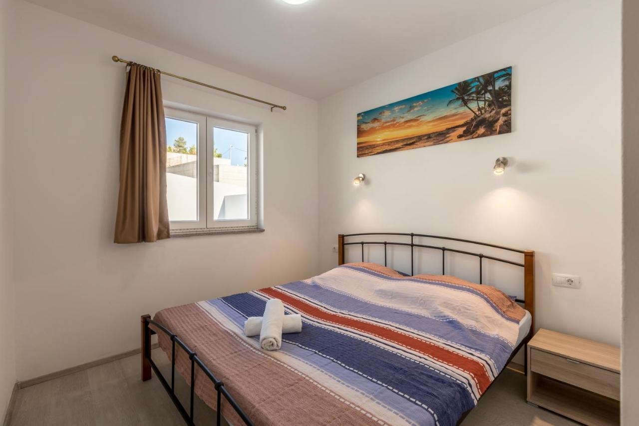 House With Private Pool Magdalena Apartment Podstrana Ngoại thất bức ảnh