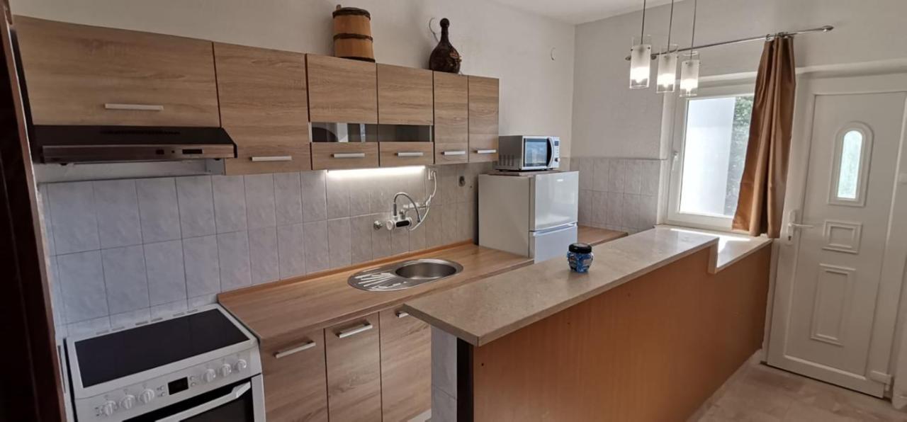 House With Private Pool Magdalena Apartment Podstrana Ngoại thất bức ảnh
